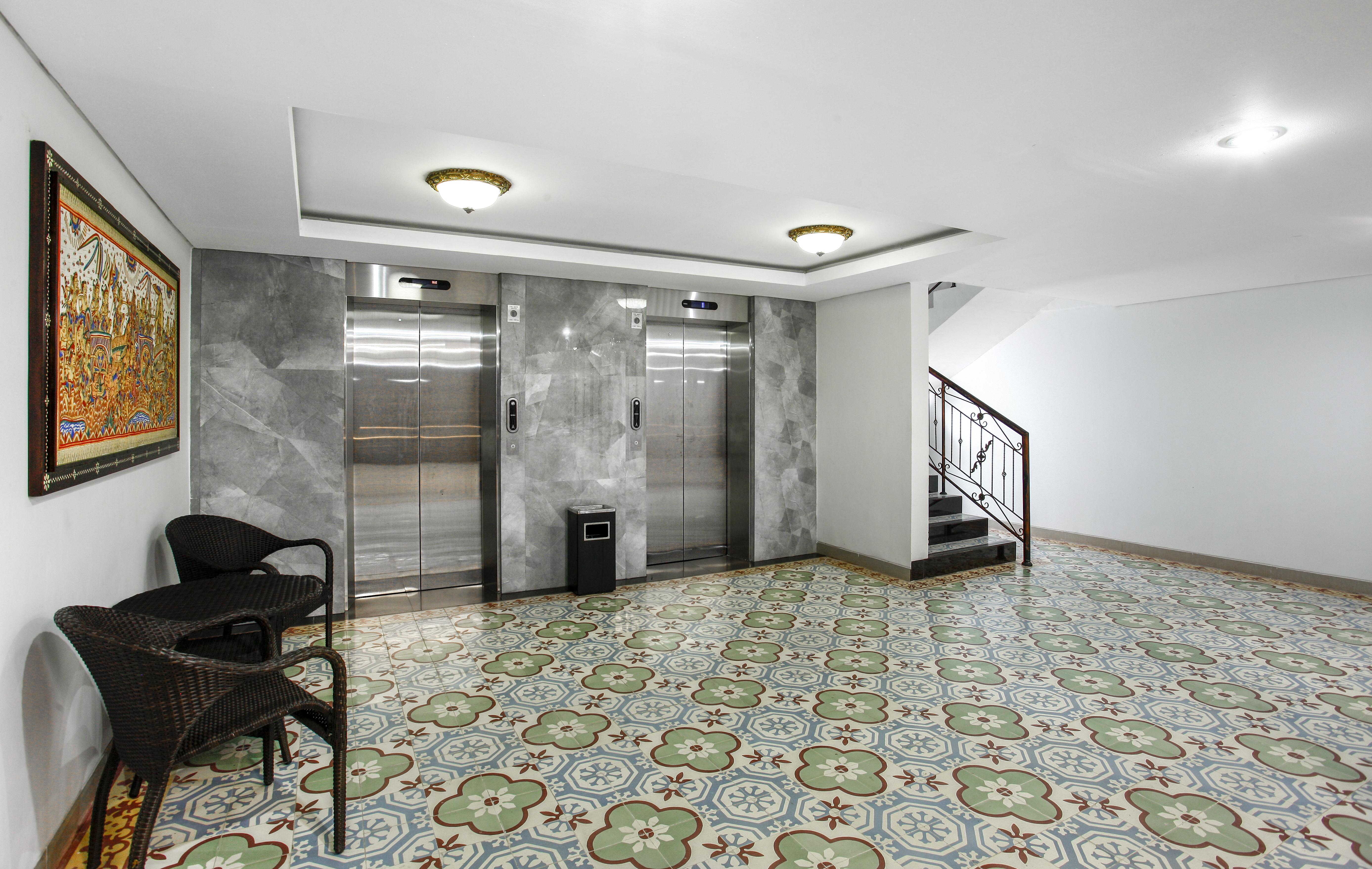 Puri Saron Hotel Baruna Beach Lovina Dış mekan fotoğraf
