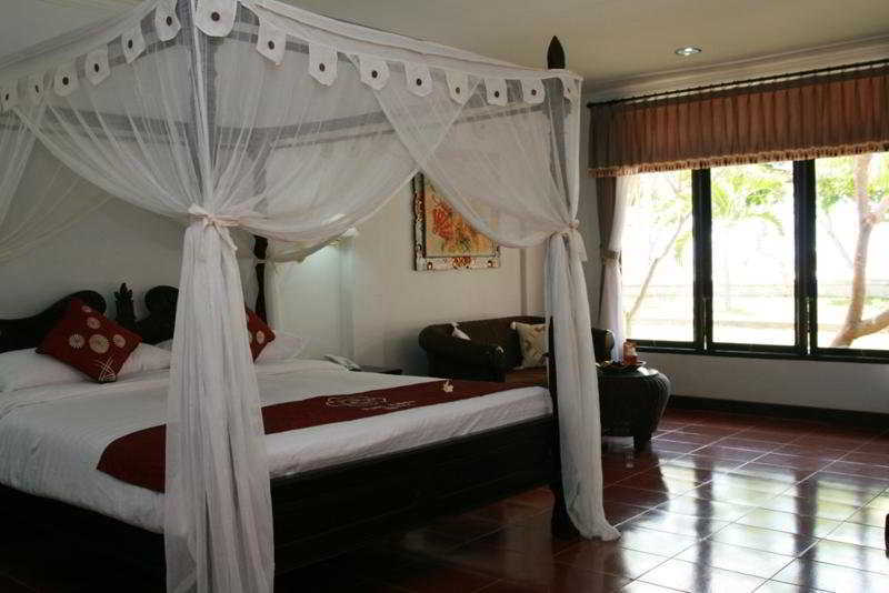 Puri Saron Hotel Baruna Beach Lovina Dış mekan fotoğraf