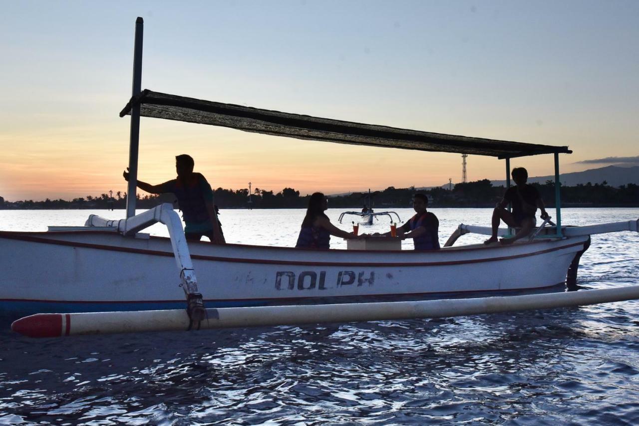 Puri Saron Hotel Baruna Beach Lovina Dış mekan fotoğraf